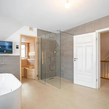 Landhaus Max Holiday home Sellin (Rugen)